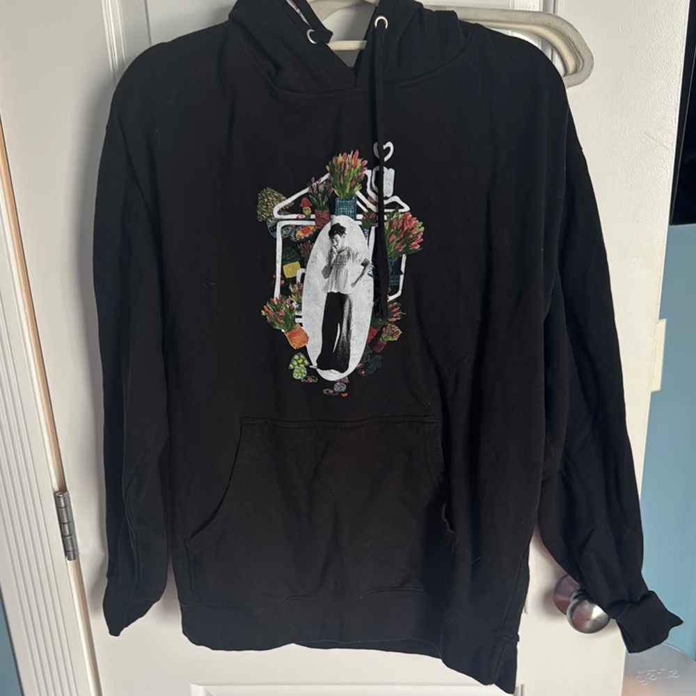 Harry styles love on tour Black Graphic Hoodie